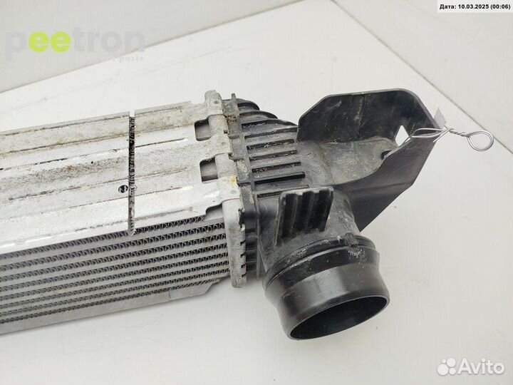 Б/У Б/У Радиатор интеркулера дефект крепления