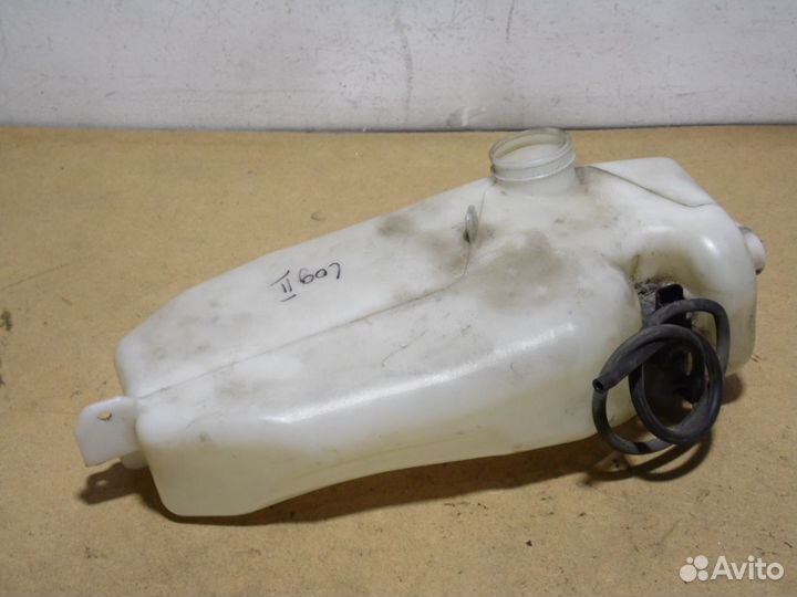 Бачок омывателя Рено Логан 2