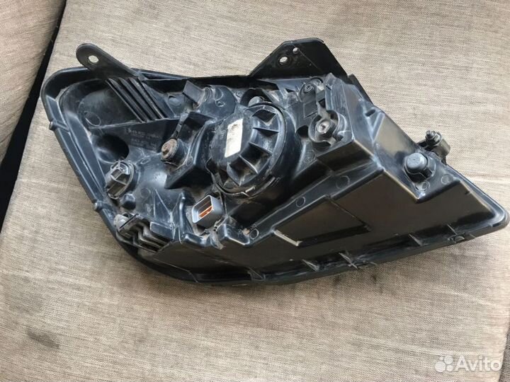 Фара левая Kia Rio 2 JB 2011