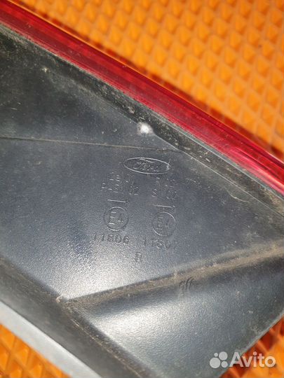 Фонарь задний правый Ford Focus