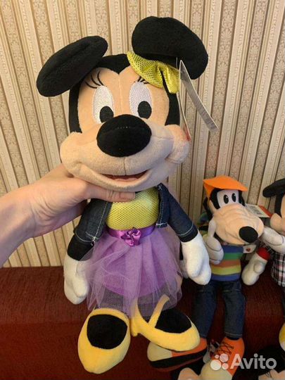 Лицензионные игрушки Disney