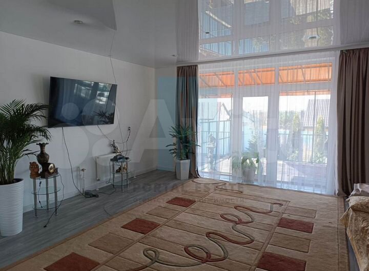 Дом 160 м² на участке 10 сот.