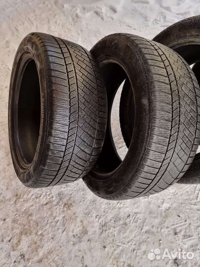 Continental ContiWinterContact TS 830 P 275/45 R20 и 305/40 R20