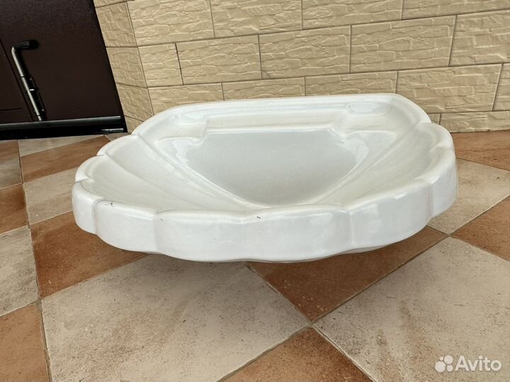 Раковина с пьедесталом