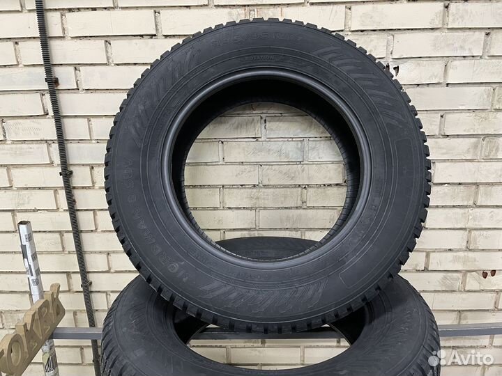 Nordman 8 235/65 R17 108T