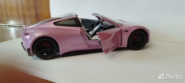 Коллекционная машинка, металлическая