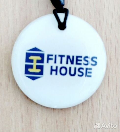 Продам абонемент в фитнес клуб 