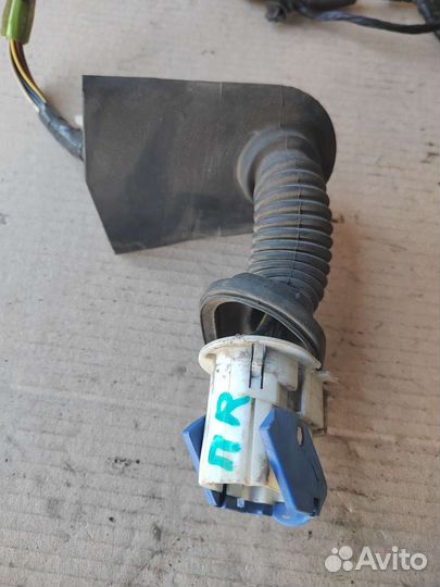 Проводка двери передней правой Mazda 3 BK