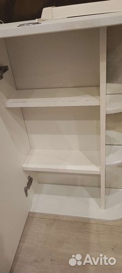 Зеркало с полкой в ванную б/у