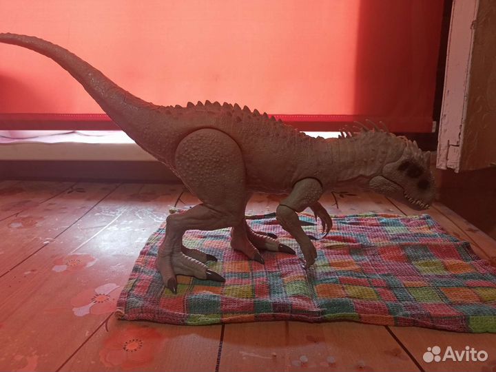 Игрушка динозавр