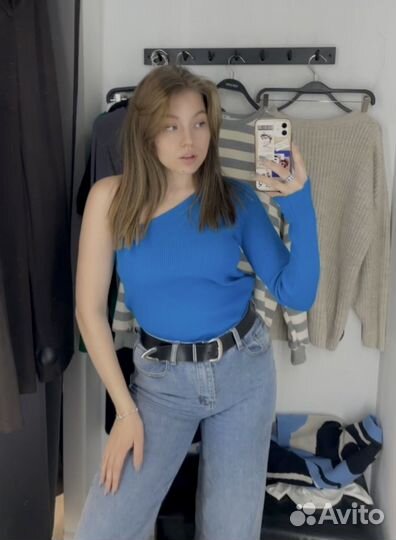 Лонгслив на одно плечо в рубчик