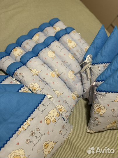 Бортики в кроватку