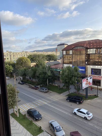 2-к. квартира, 92 м², 4/13 эт.