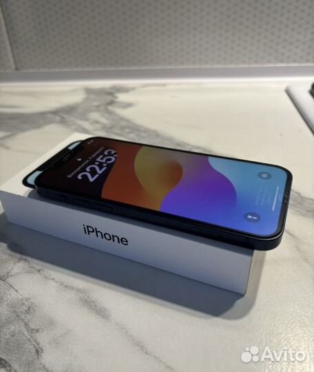 iPhone 12, 64 ГБ