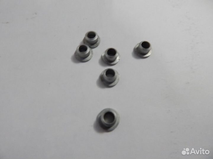 Втулки колков Урала