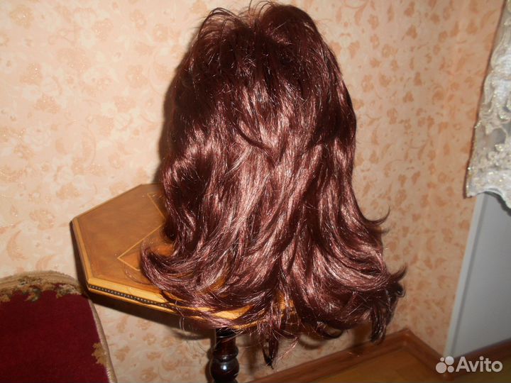 Парик из искусственных волос