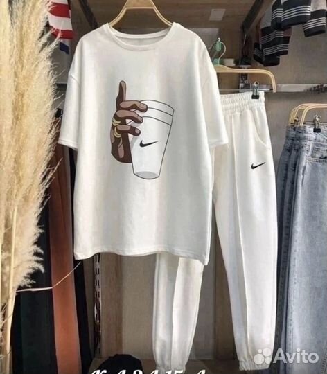 Спортивный костюм