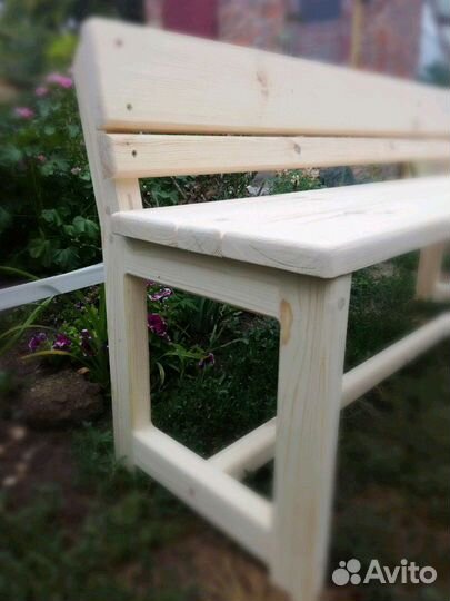Лавочка садовая
