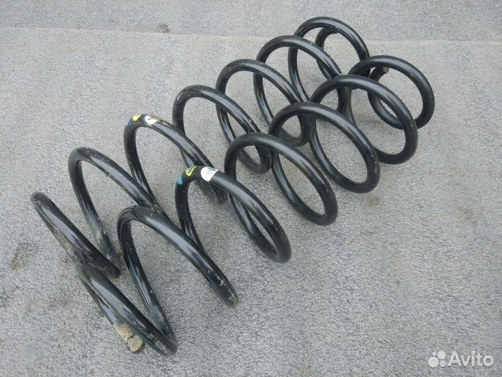 Пружина задняя Ситроен С4 Пежо 307