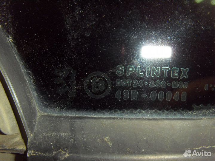 Стекло двери передней правой 9202H7 Peugeot 307