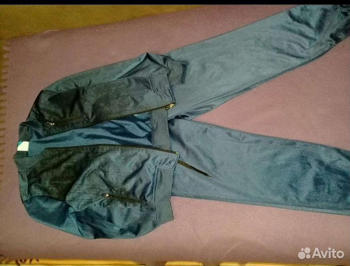 Спортивный костюм для мальчика 140