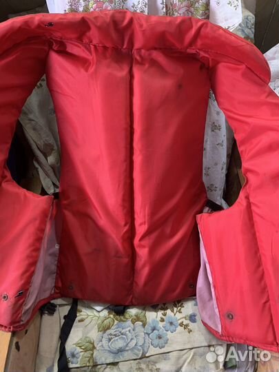 Спасательный жилет