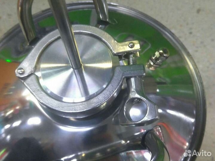 Самогонный аппарат 12л на 2,5 дюймовом клампе