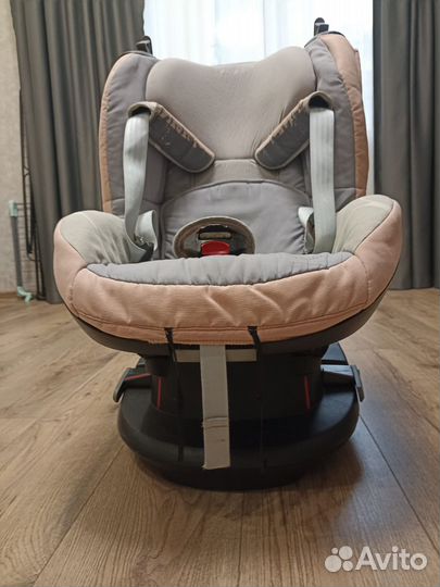 Детское кресло автомобильное Maxi cosi