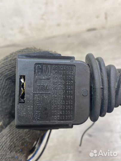 Переключатель подрулевой Opel Astra