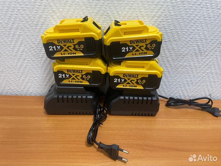 Набор инструментов 4в1 аккумуляторный dewalt