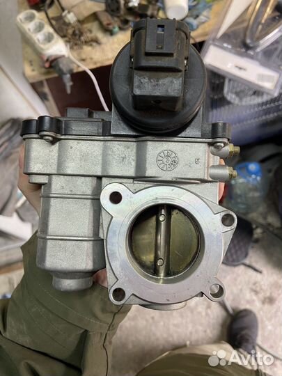 Дросельная заслонка nissan