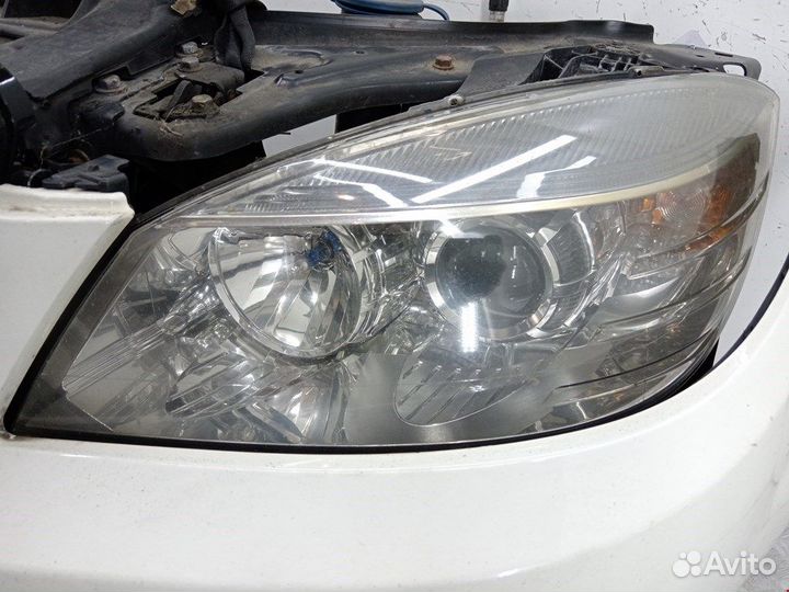 Фара левая Mercedes-Benz C-Class