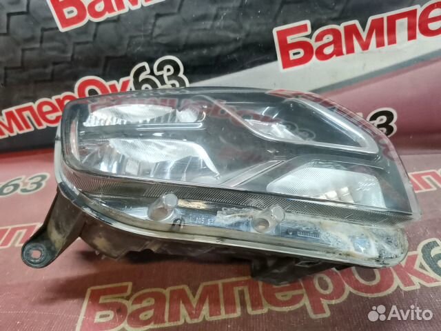 Фара передняя правая Renault Duster