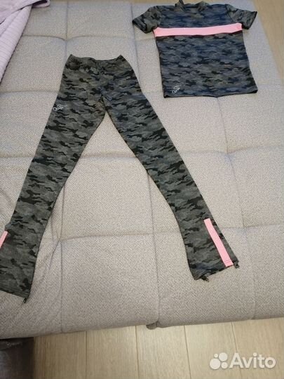 Костюм тренировочный