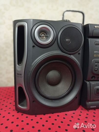 Музыкальный центр