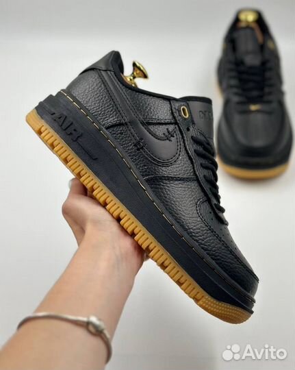 Кроссовки Nike Air Force 1 Lux