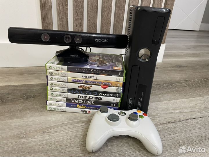 Xbox 360 с играми и кинектом