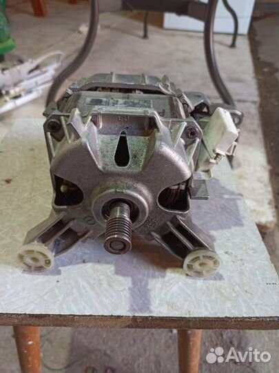 Двигатель на стиральную машину bosch