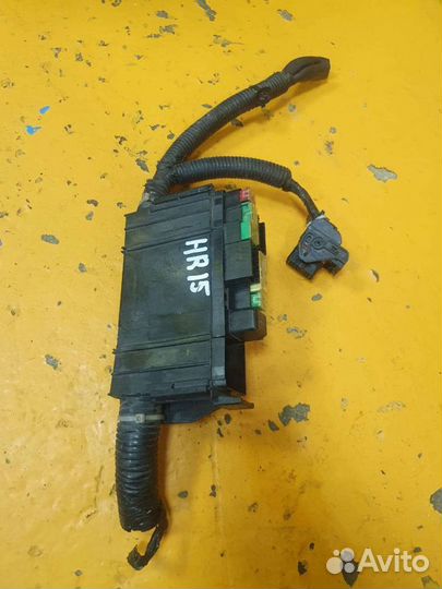 Блок предохранилей 1.5 HR15 DE HR15DE nissan нисса