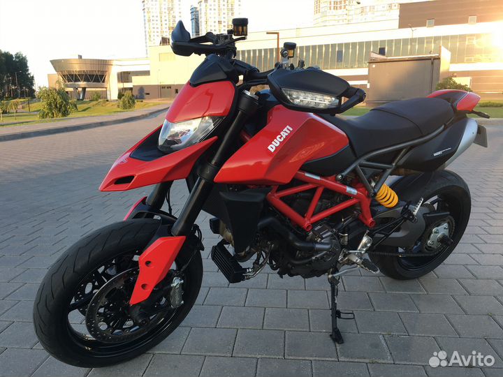 Ducati hypermotard 950