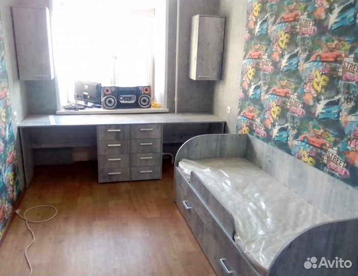 Комплект мебели для детской 