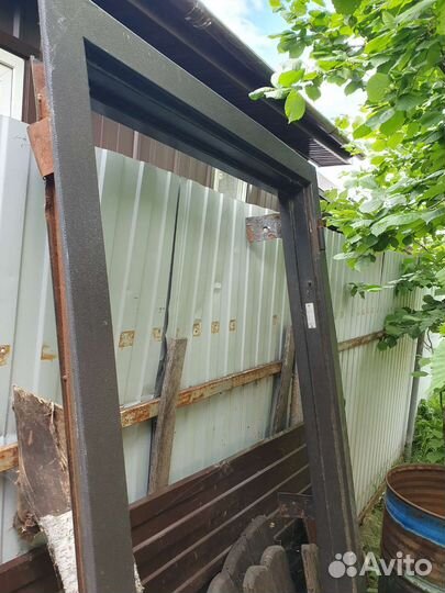 Дверь входная металлическая