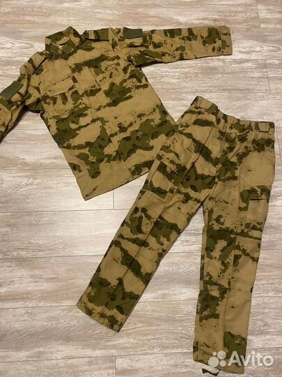 Комплект. Военная форма: летняя и зимняя