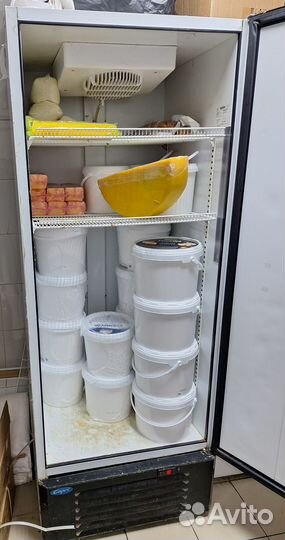 Продам холодильный шкаф