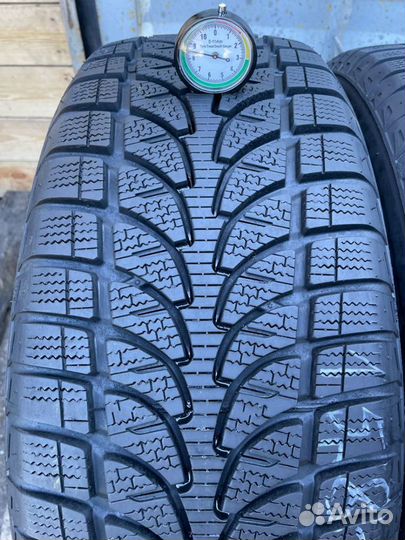 Bridgestone Blizzak LM-80 Evo 235/60 R18