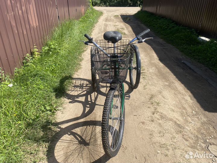 Трехколесный велосипед