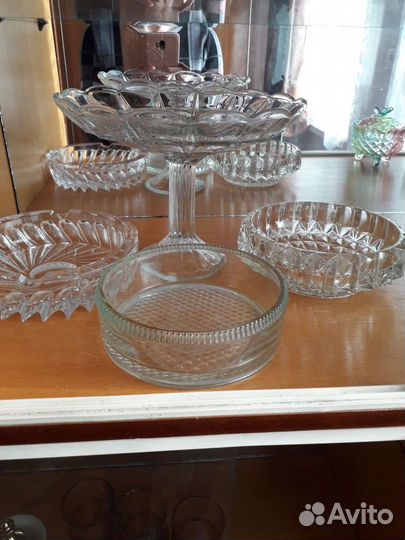 Сахарница, ваза для фруктов и салатики