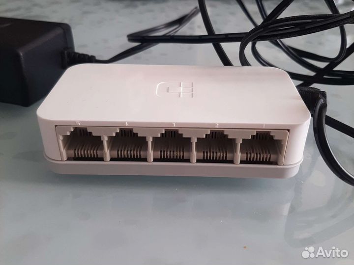 Коммутатор D-Link DES-1005A White