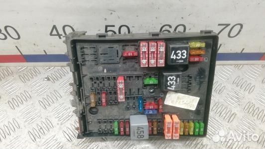 Блок предохранителей volkswagen golf 5 (NDN04M101)