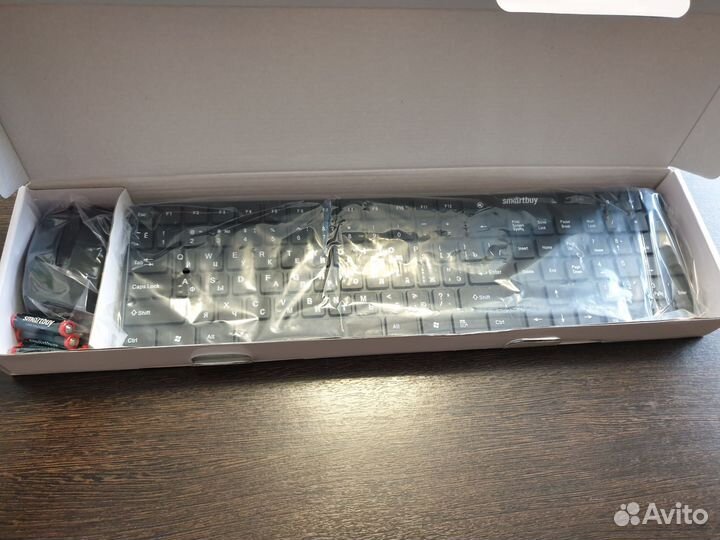 Беспроводная клавиатура и мышь